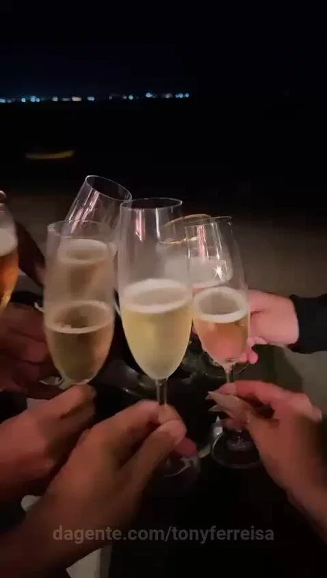 Tim Tim🥂🥂🥂 by tonyferreisa