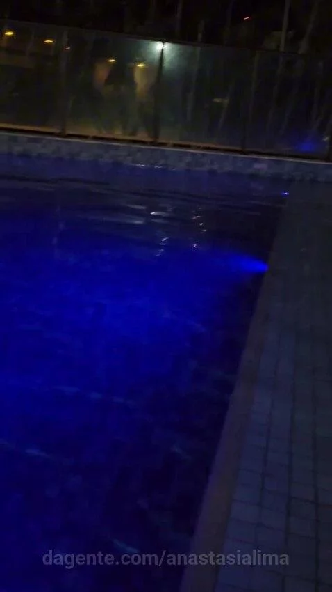 Piscina by anastasialima