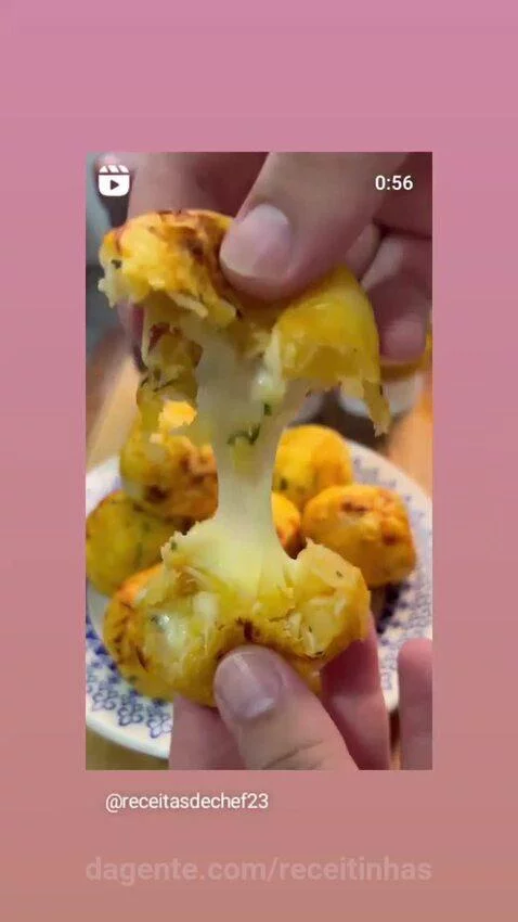 Bolinho de batata com queijo
#brazil #receitinhasdavivi #vir... by receitinhas
