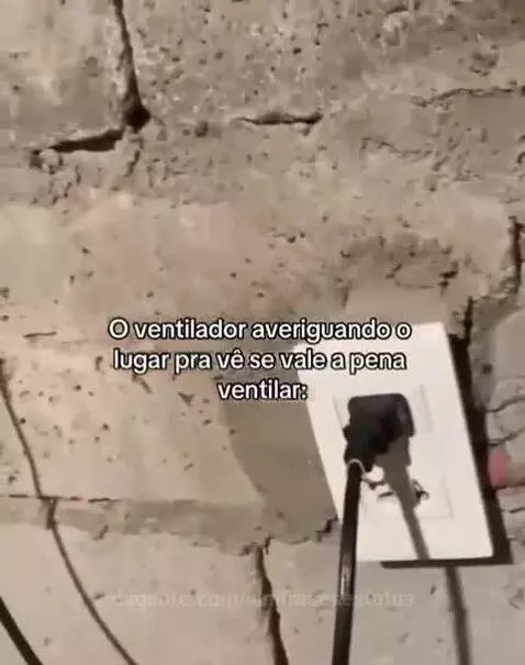 ventilador com inteligência artificial 😂😂😂😂 by vinifrasesestatus