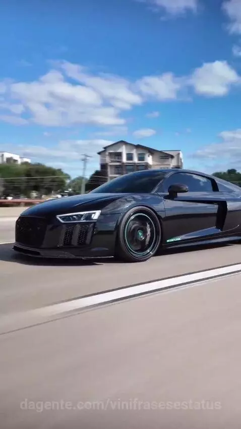 Audi R8 All Black by vinifrasesestatus