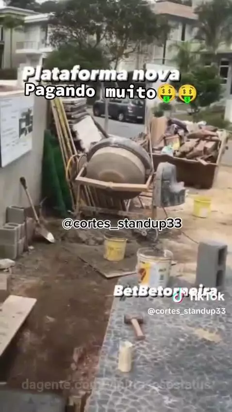 Marca seu amigo que tá procurando trabalho hahaha by vinifrasesestatus