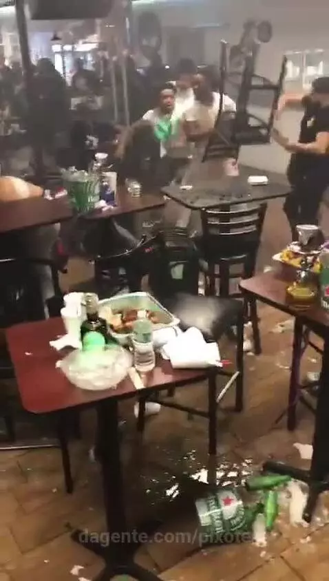 BORA ALI TOMA UMA KKKK by pixote