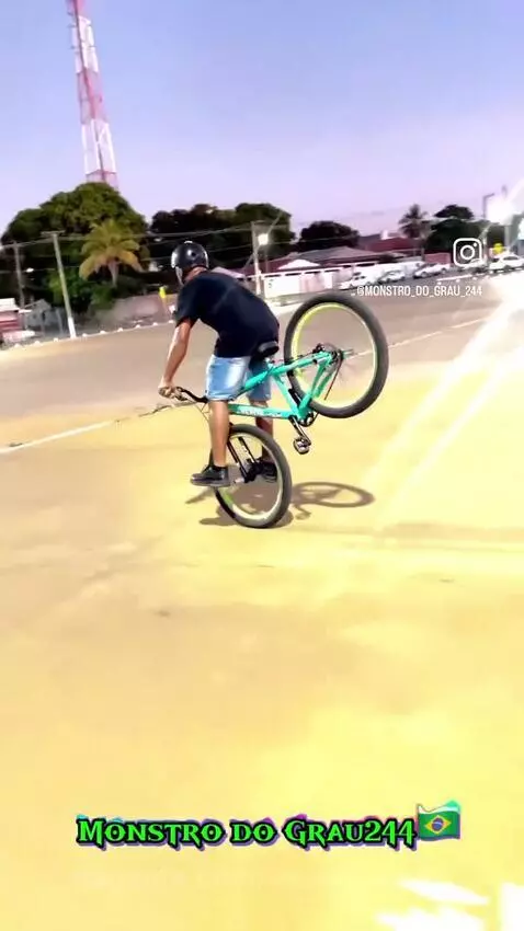 Prévia da publicação de monstrograu