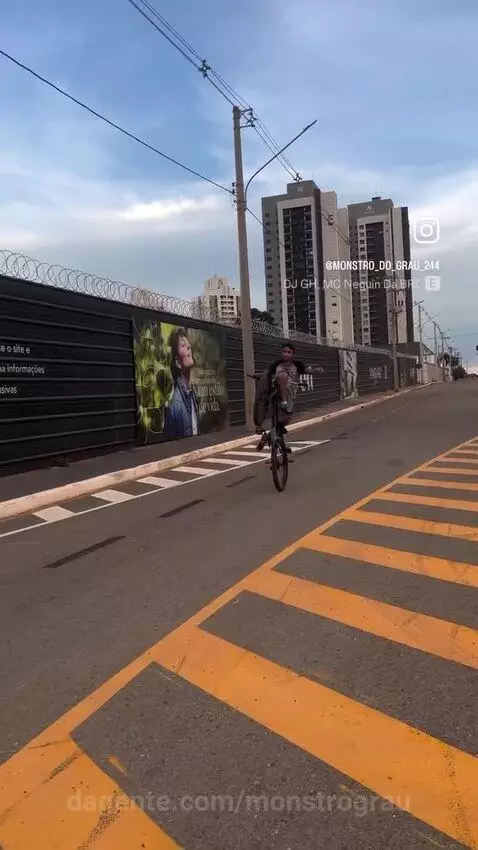 Prévia da publicação de monstrograu