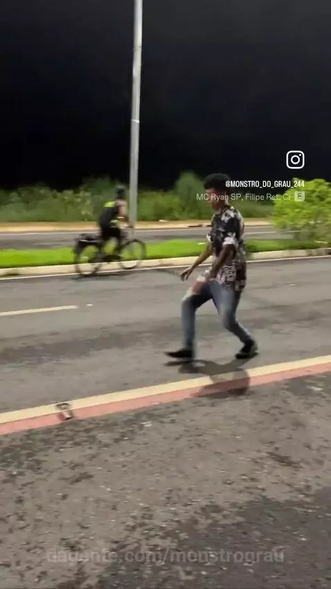 Prévia da publicação de monstrograu