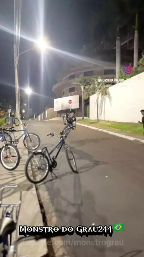 Prévia da publicação de monstrograu