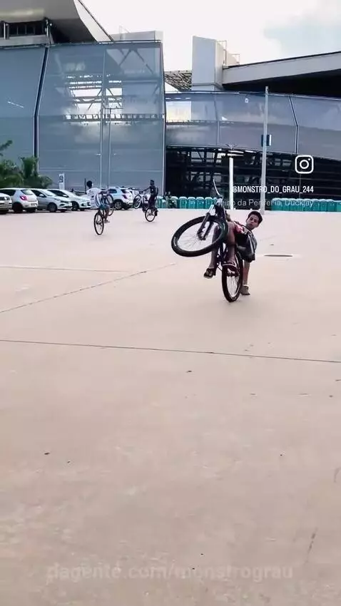 Prévia da publicação de monstrograu
