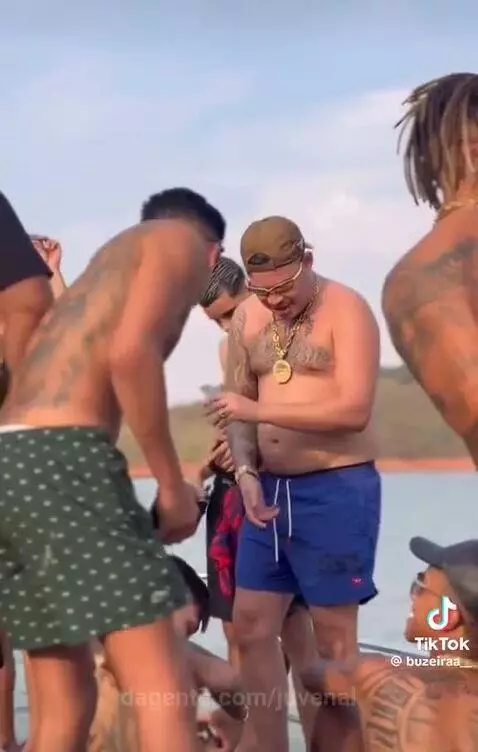 Video by juvenal