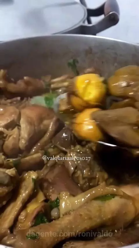 Prévia da publicação de ronivaldo