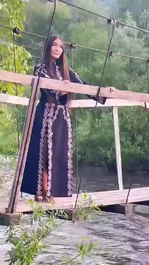 Sempre Autêntica e aceita no meio do FolkMetal da Rússia 💙🌒🌕... by senhorphegor