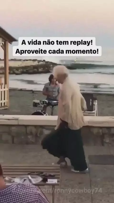 Prévia da publicação de ronnycowboy74