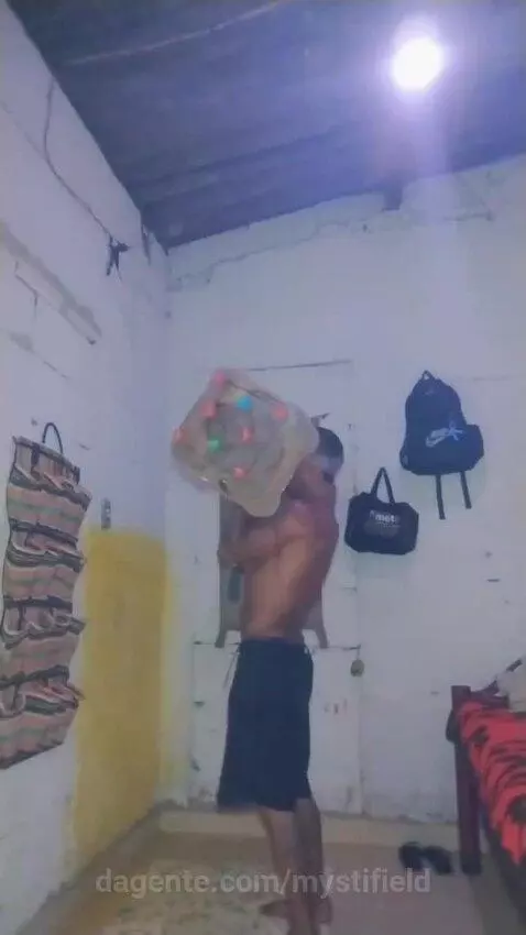 Prévia da publicação de mystifield