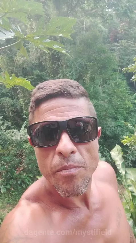 Prévia da publicação de mystifield